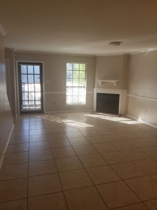 Building Photo - 4374 Stumberg Ln