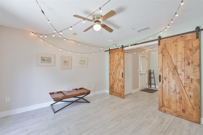 Building Photo - 1307 Salem Orchard Ln