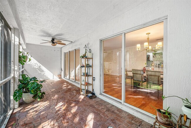 Building Photo - 2940 Florida Blvd