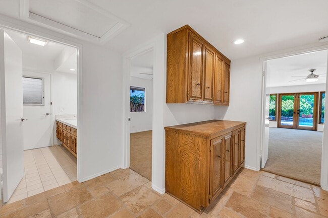 Building Photo - Perfect Entertaining Family Home with Larg...