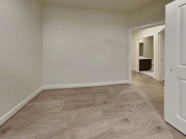 Building Photo - 6379 Paddington Bnd Dr