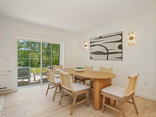 Building Photo - 1188 King St