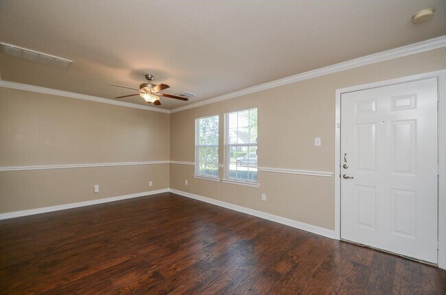 Building Photo - 20929 Patriot Park Ln