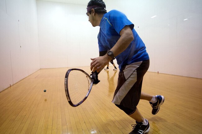 Building Photo - One Bedroom**Parking Included**The BayCrest- A Full Amenity Building**Open House**Sat/Sunday**11-...