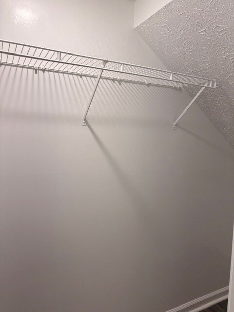 Building Photo - 10738 N Park Ave