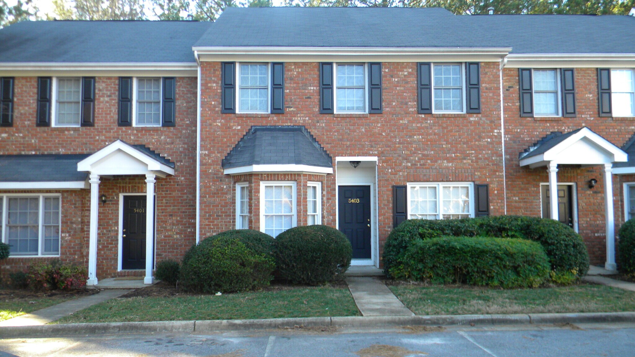 Brick Exterior, bay window - 5403 Picket Fence Ln