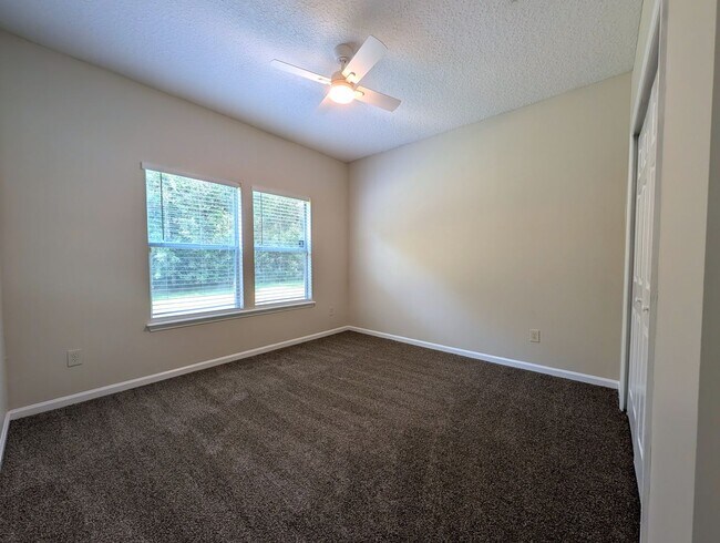 Building Photo - READY NOW!! Great 4 Bedroom, 2 Bath House with a HUGE yard - Near I-295 & Dunn with quick access ...