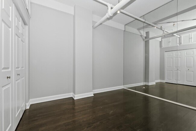 Building Photo - 161 W Harrison St