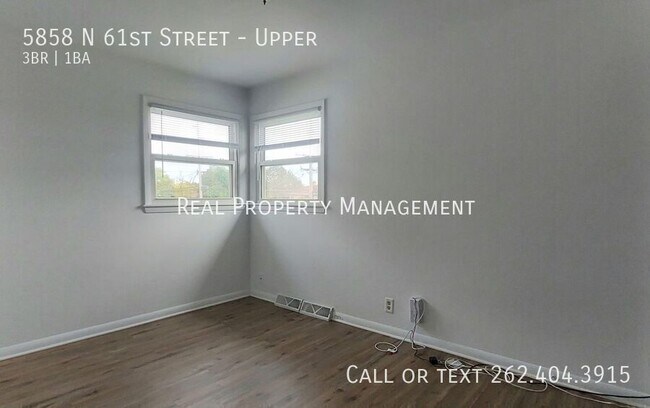 Building Photo - 5858 N 61st St