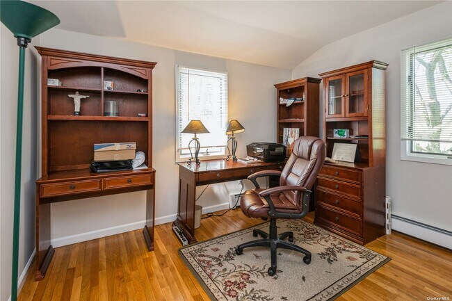 Building Photo - 7 Brookside Dr