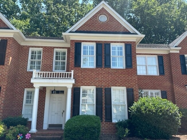 Primary Photo - Stunning Townhome - Irving Park