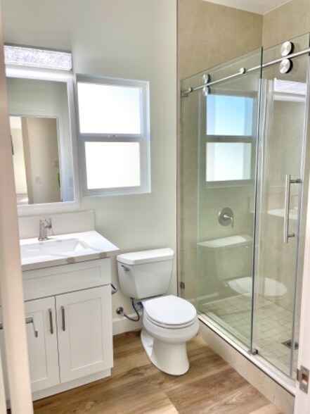 Building Photo - 1436 Kenneth Dr