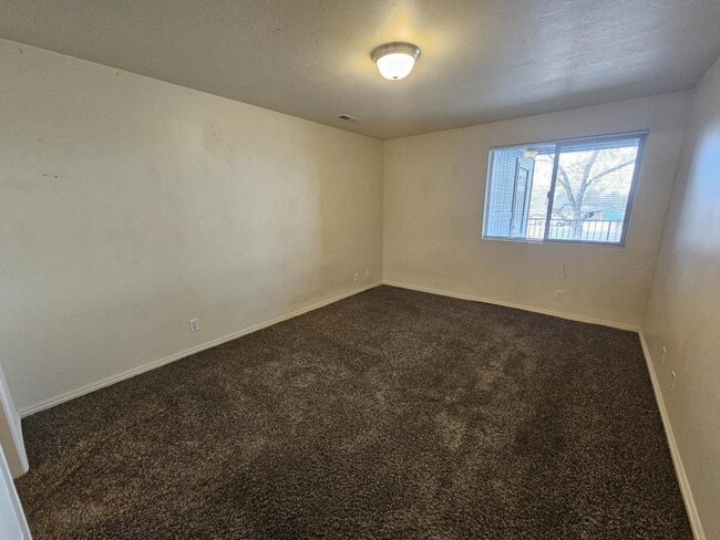 Building Photo - 4642 S 1900 W