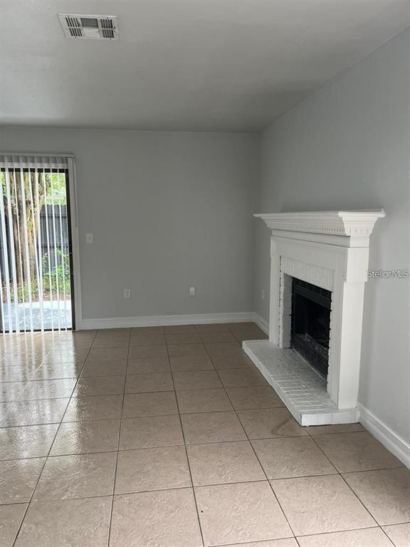 Building Photo - 1805 Crystal Grove Dr