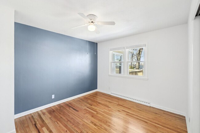 Building Photo - Updated 4-Bed 2-Bath SF Home with Lake Views & Great Entertaining Space in Monona