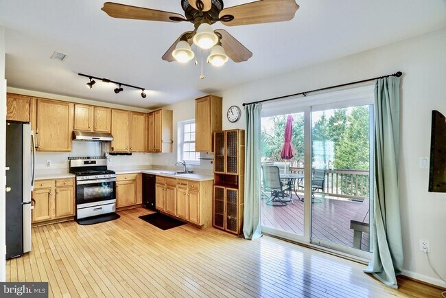 Building Photo - 7372 Ardglass Dr