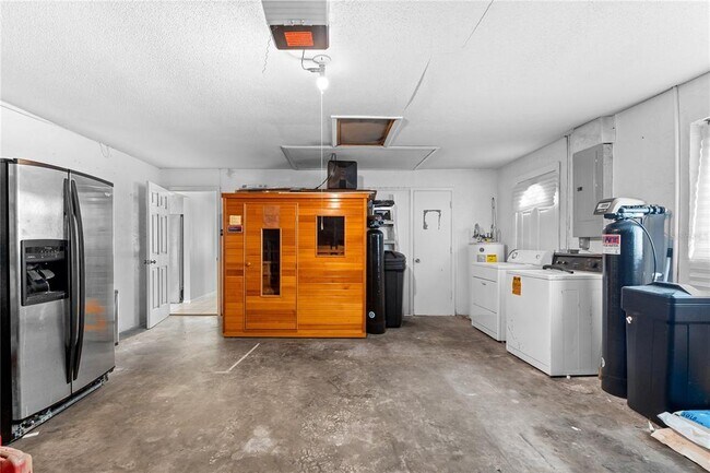 Building Photo - 1468 Sandy Ln