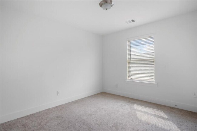Building Photo - 5316 Radford Loop