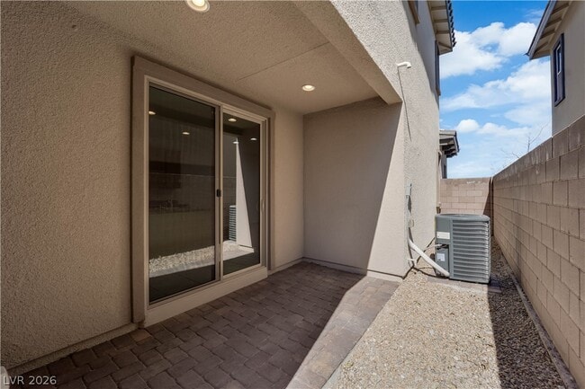 Building Photo - 11680 Hamilton Lk Ave