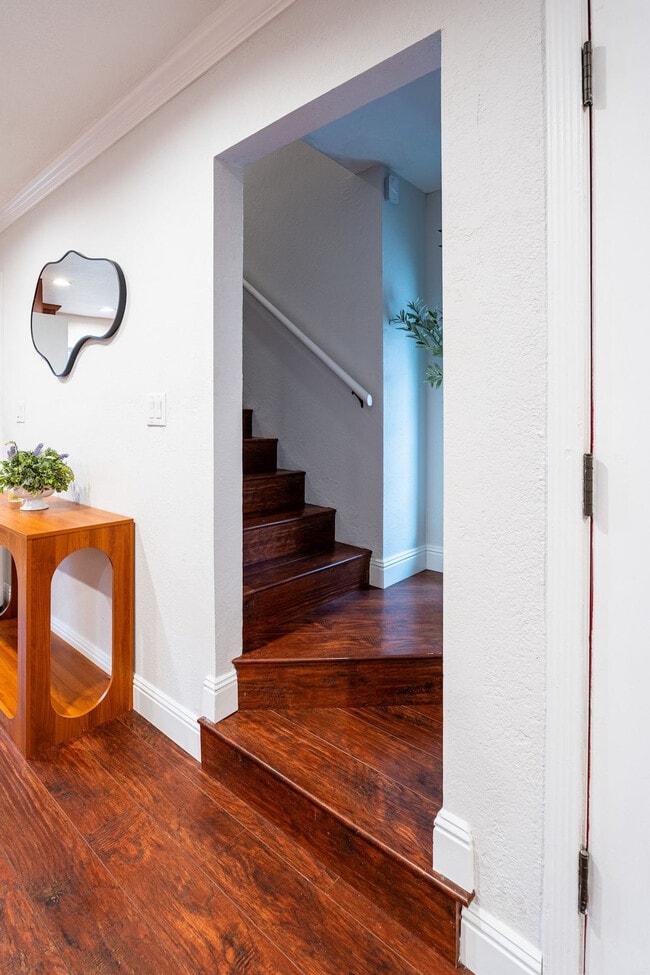 Building Photo - 1004 Airport Blvd