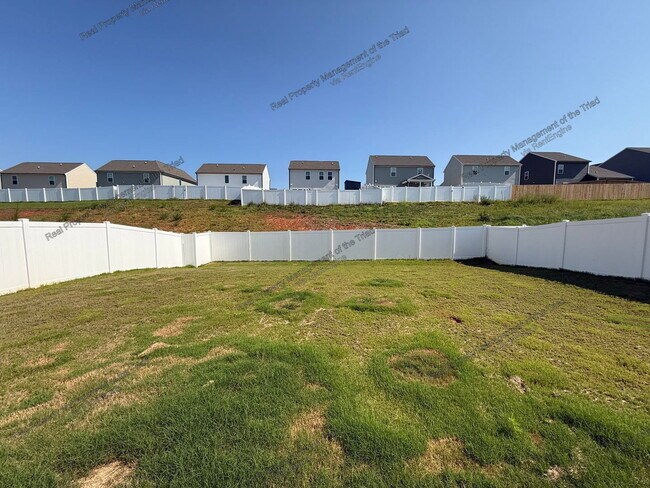 Building Photo - 5116 Reedy Creek Farm Cir