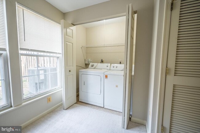 Building Photo - 9158 Pristine Ct