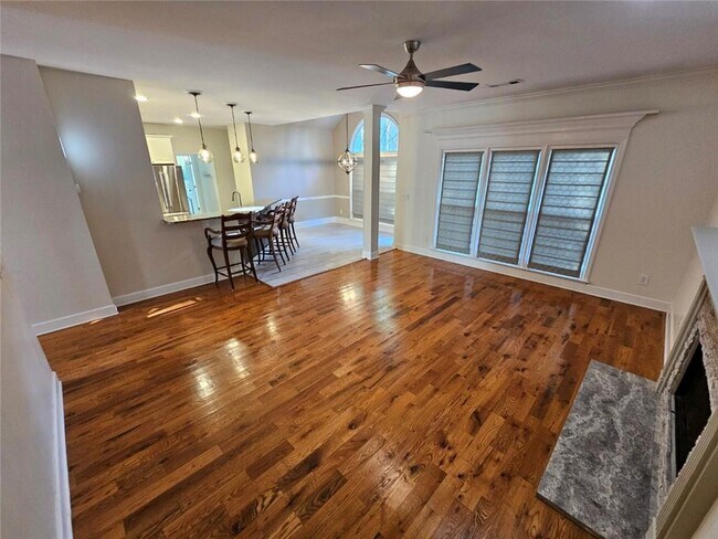 Building Photo - 11640 Vista Forest Dr