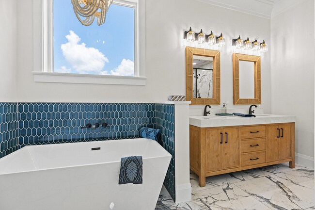 Building Photo - 202 NE 2nd Ave