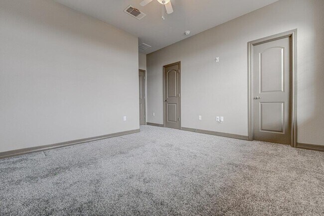 Building Photo - 11825 Terraza Cir