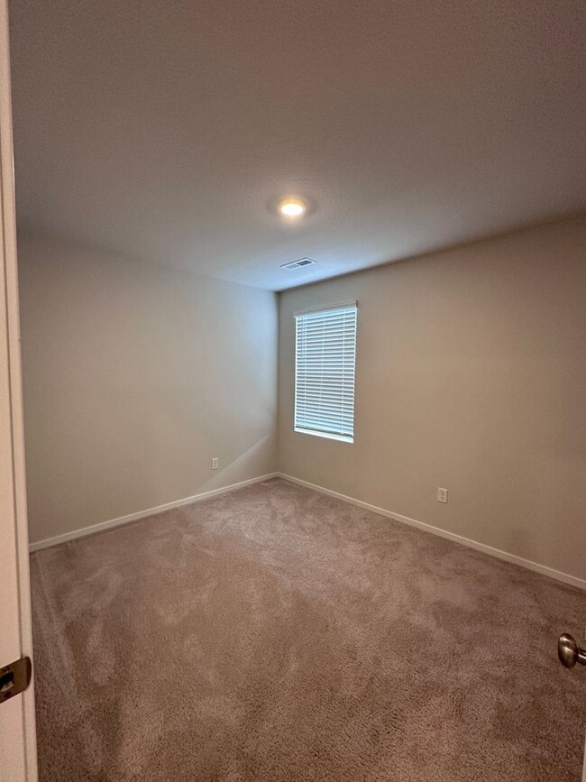Building Photo - Charming 4 bdrm 2.5 ba in Vancouver, WA