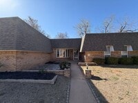 Building Photo - Beautiful 3bed/2.5bath Updated Westside Norman Home Available for Rent!