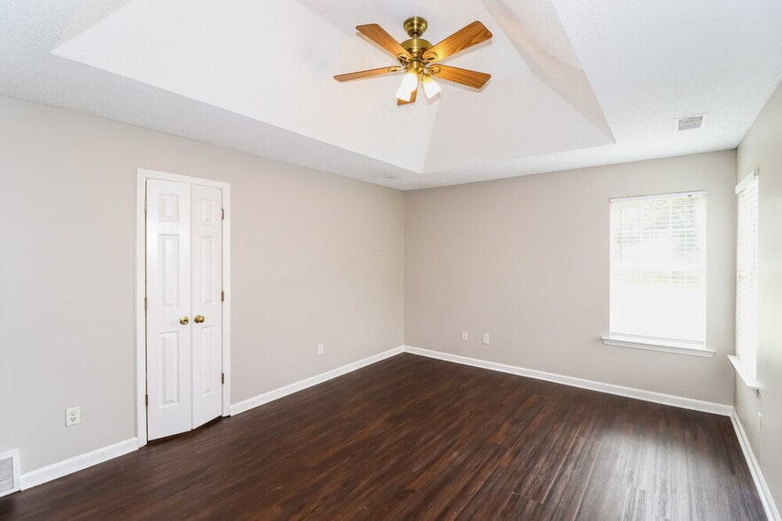 Building Photo - 11195 Cashmere Wood Dr