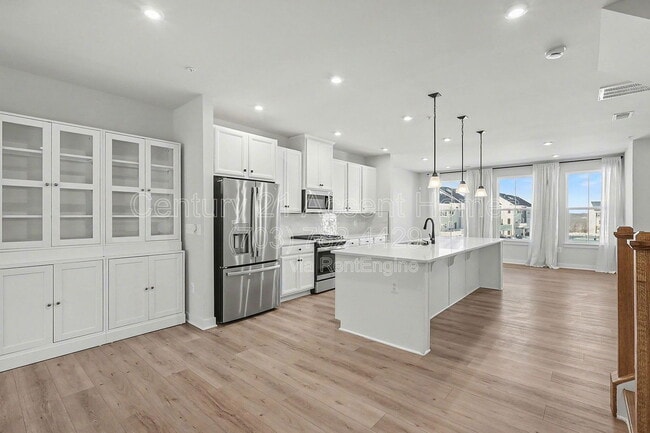 Building Photo - 1705 Dunnington Pl