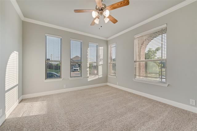 Building Photo - 500 Lakeview Dr
