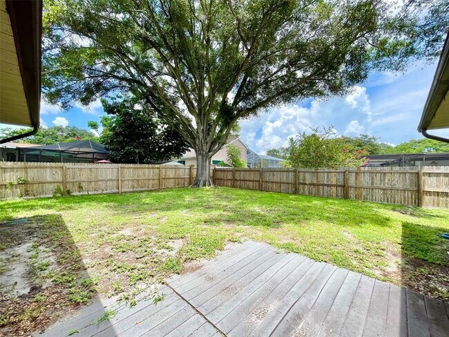 Building Photo - 3016 Oak Cove Dr