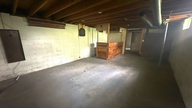 Building Photo - FOR RENT- Adorable 2 bed 1 bath in Washbur...