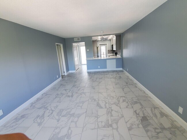 Building Photo - 1481 S Ocean Blvd