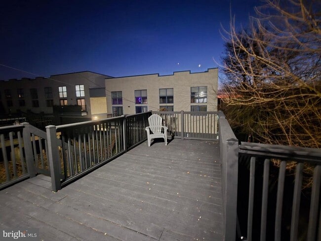 Building Photo - 4444 Fleming St