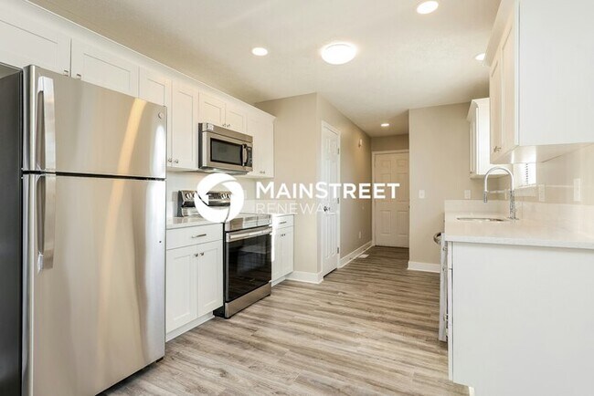 Building Photo - 3 Bedroom Pet-Friendly Home in MURFREESBOR...