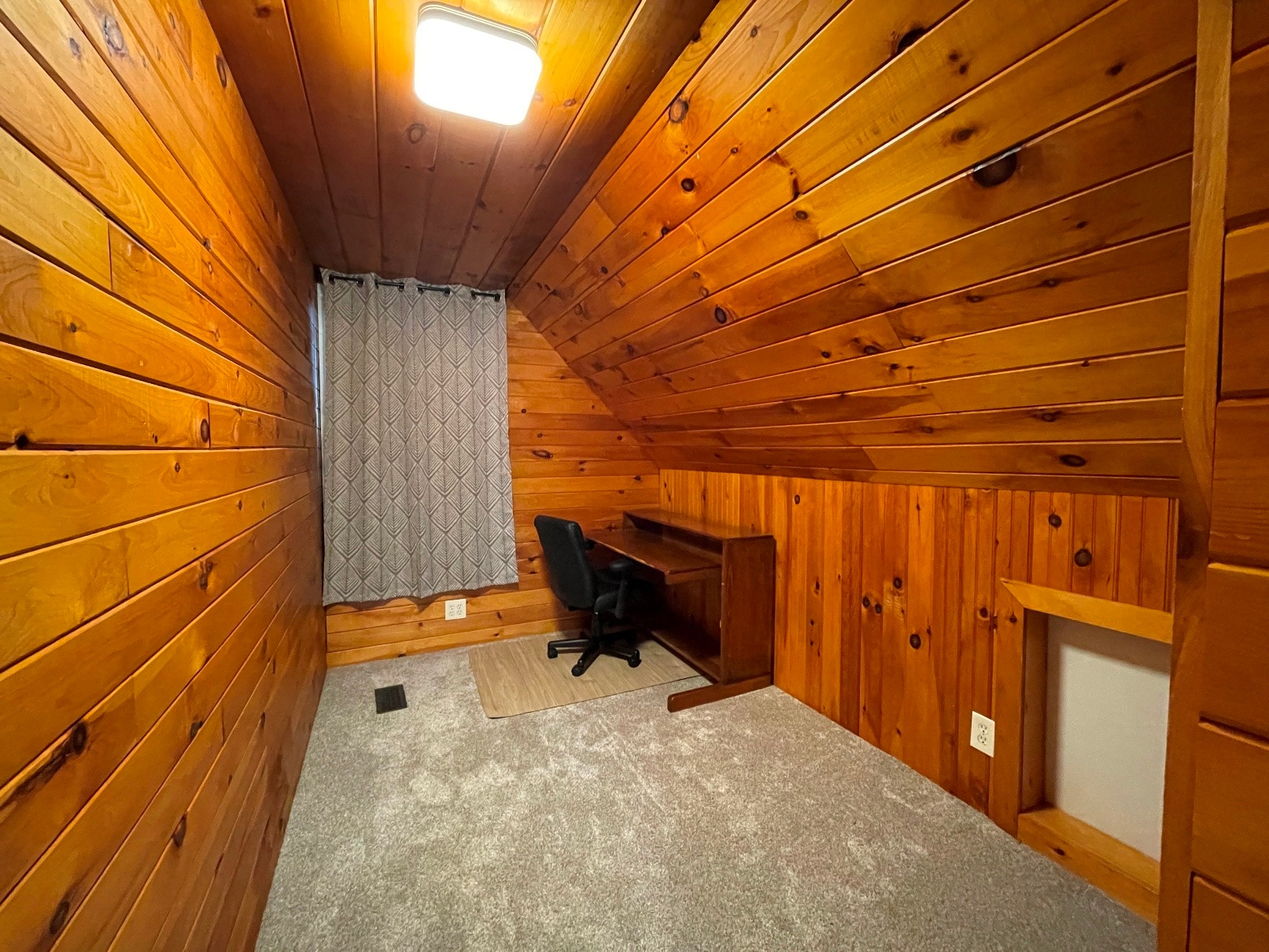 Building Photo - 8 Tow Truck Way