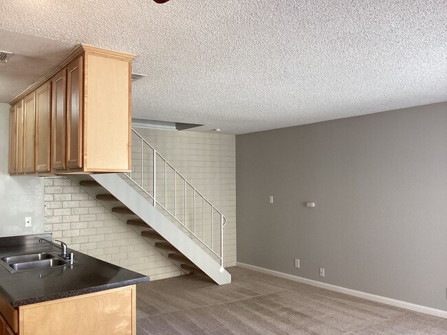 Building Photo - 460 W Alamos Ave