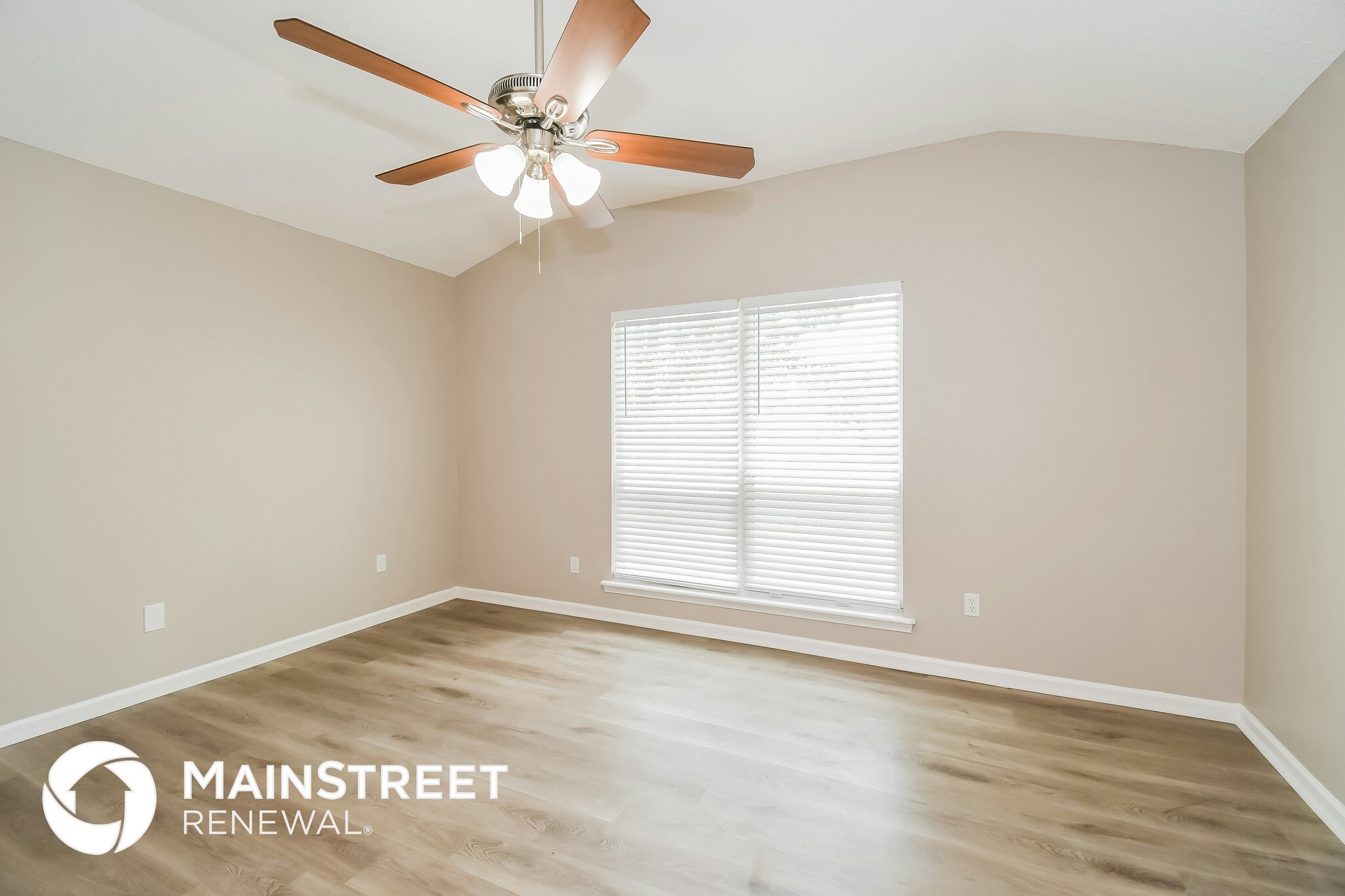 Building Photo - 8568 Star Leaf Rd N