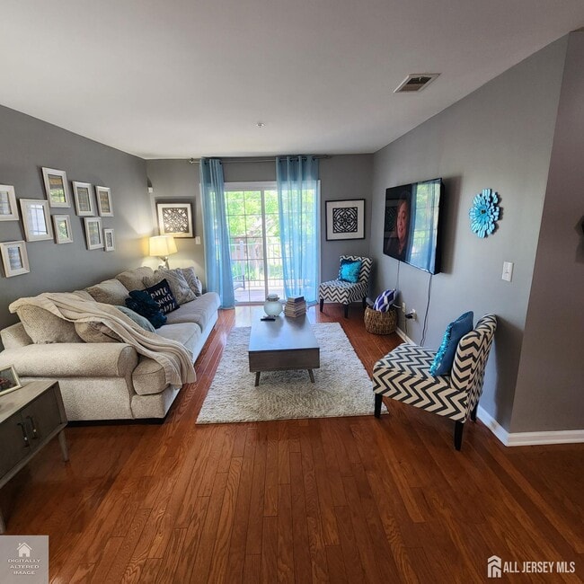 Building Photo - 1325 Fernwood Ct