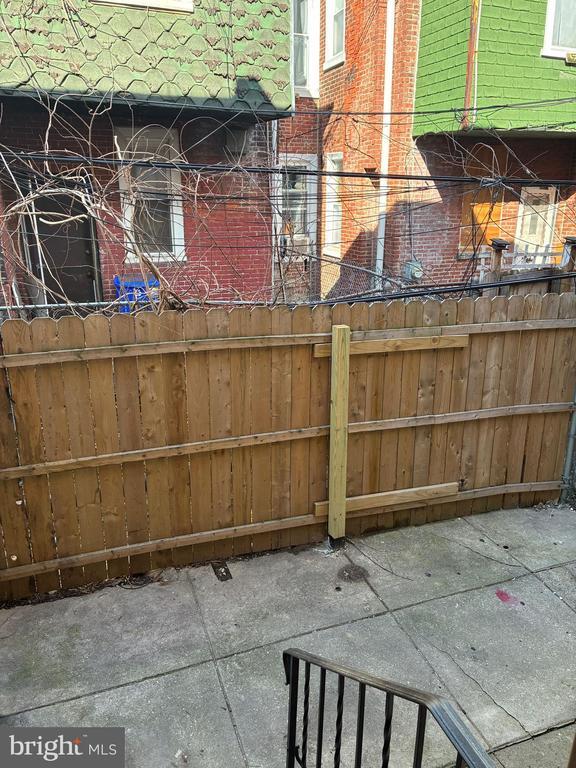 Building Photo - 2736 N Croskey St