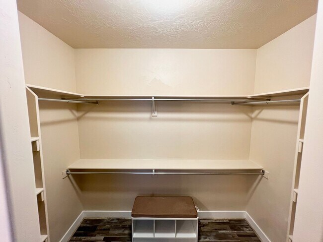 Building Photo - 4-Bed Townhome with Private Main-Level Studio Suite in South Salt Lake!