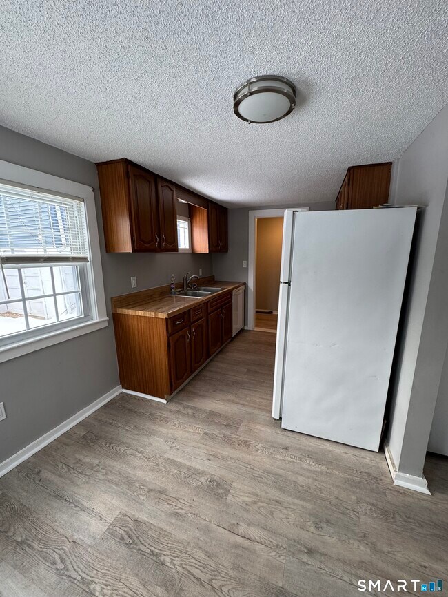 Building Photo - 26-28 Portland Rd