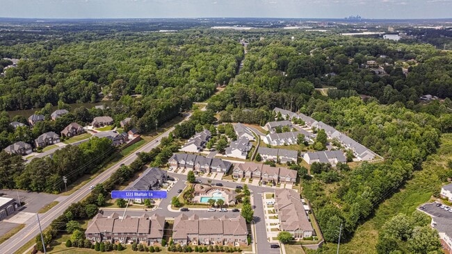 Building Photo - 1223 Bhaltair Ln