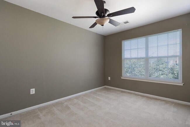 Building Photo - 8611 Ellesmere Way