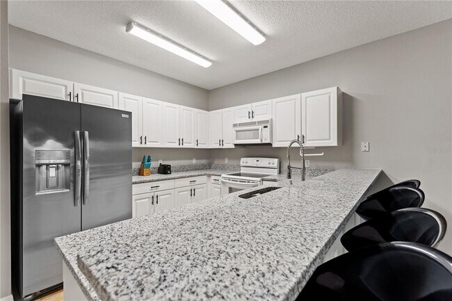 Building Photo - 3161 Sun Lake Ct