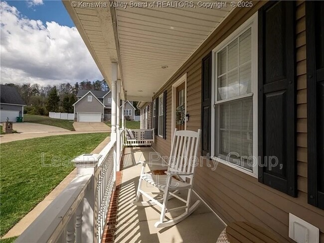 Building Photo - 164 Prado Dr